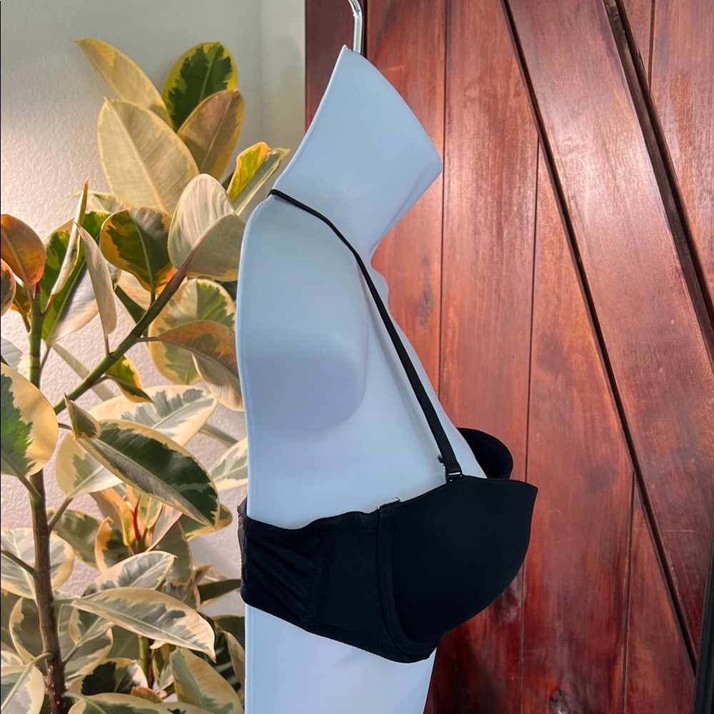 Strapless Convertible Bra - Picture 6 of 9